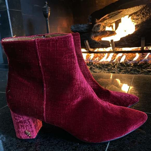 Kurt Geiger London Burlington Ankle Boot Wine SZ 37/6.5 or 38.5/8 NEW - Picture 1 of 11